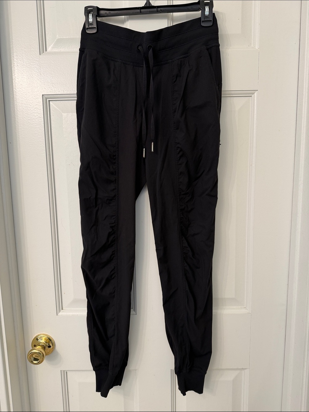 Lululemon women’s Black Drawstring Jogger Pants - Casual Comfort